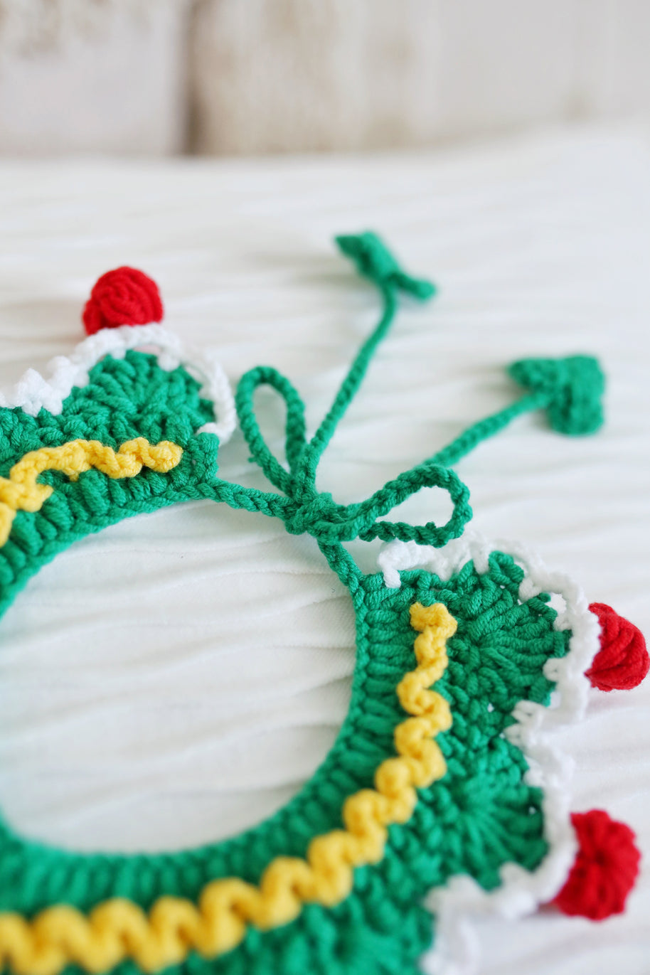 🎄 ✨Christmas Joy Crochet Collar ✨