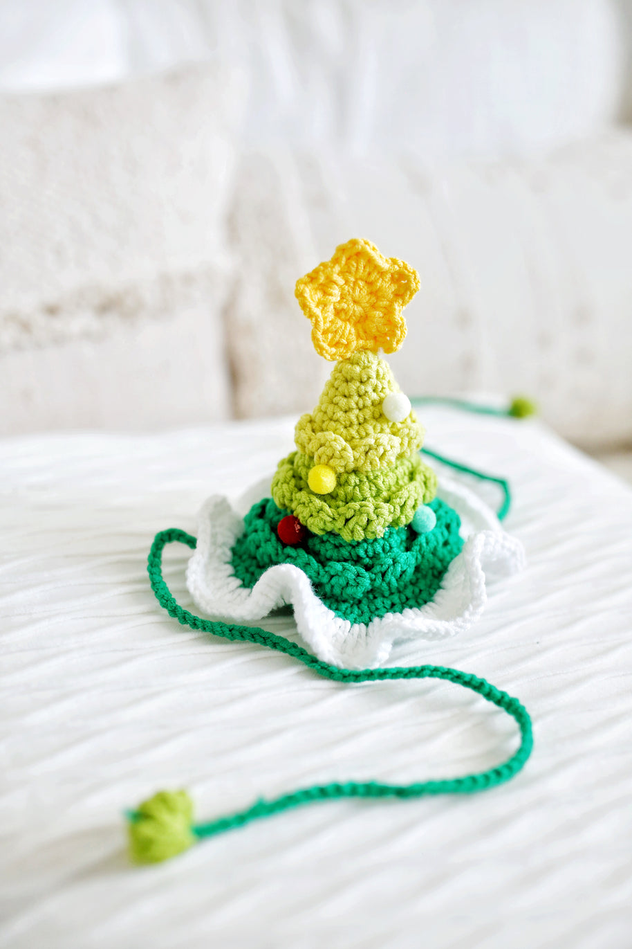 🌟 Golden Glow Tree Hat ✨🎄