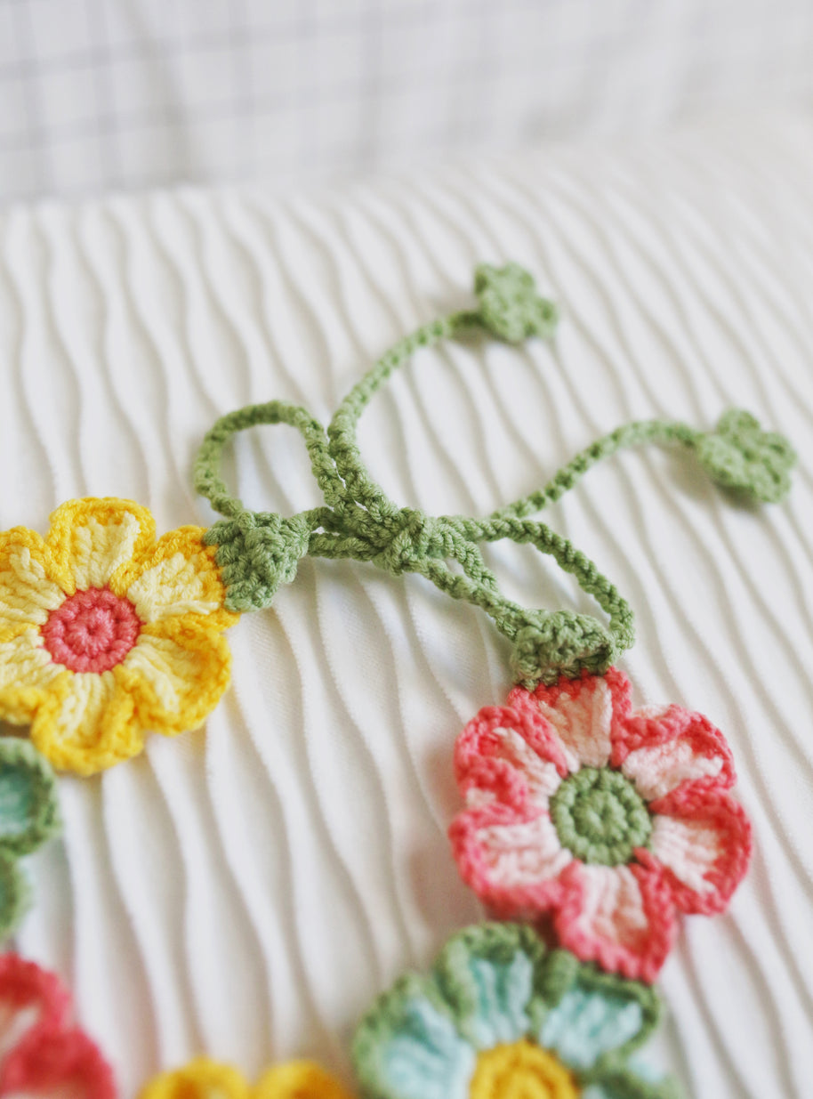 Bloom Meadow Crochet Doll Bib/Collar 🌼🌸🌿