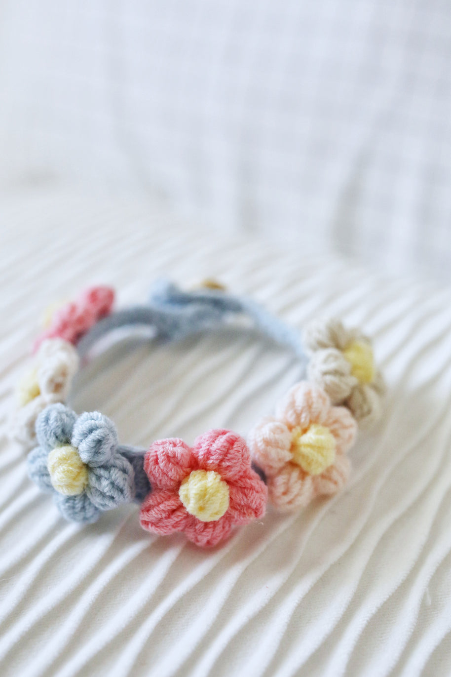 Pastel Petals Crochet Doll Bib/Collar - Biege🌸🌼✨